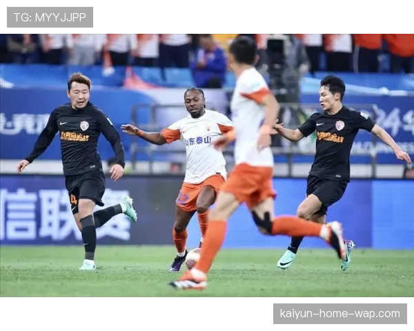 山东泰山费南多边路突破后射门转化率63%,成最犀利进攻武器 山东泰山费南多边路突破后射门转化率63%,成最犀利进攻武器